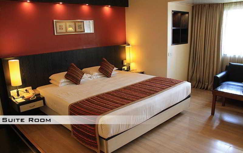 Ramee Guestline Hotel Khar Bombay Eksteriør billede