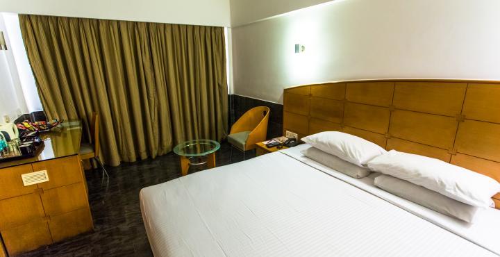 Ramee Guestline Hotel Khar Bombay Eksteriør billede