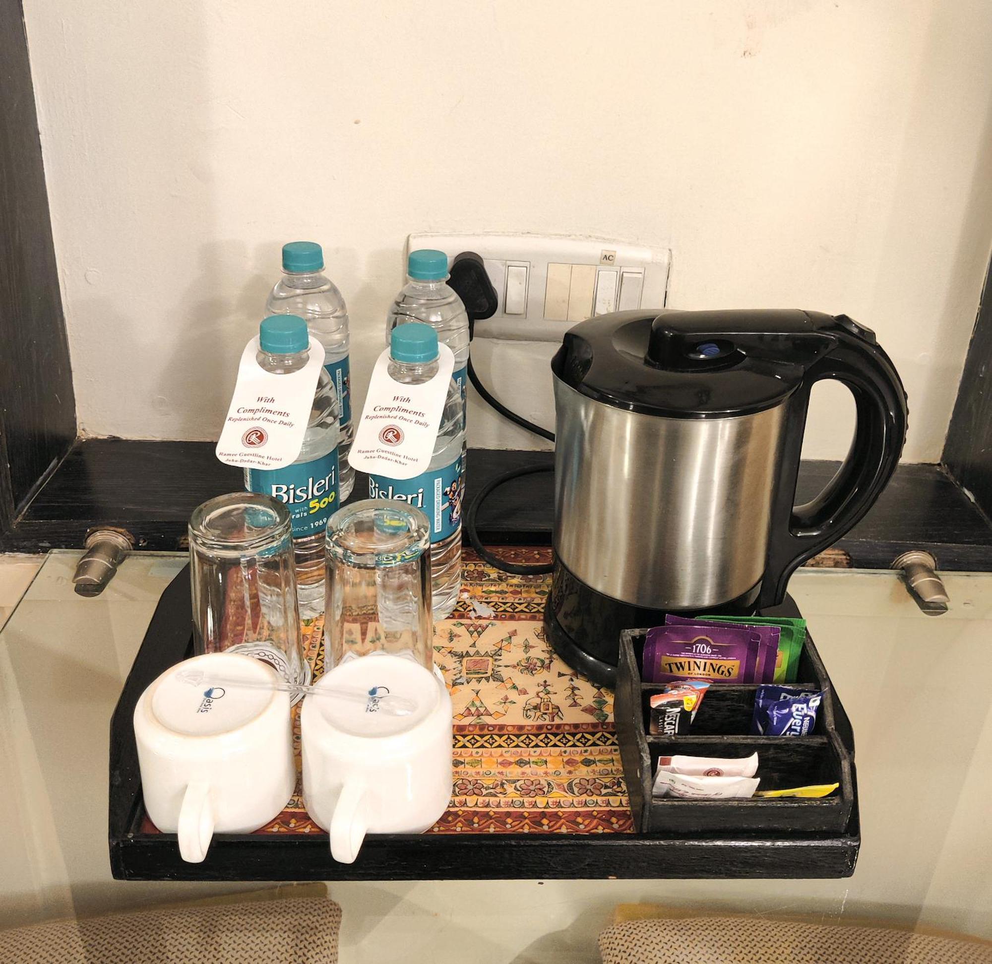 Ramee Guestline Hotel Khar Bombay Eksteriør billede