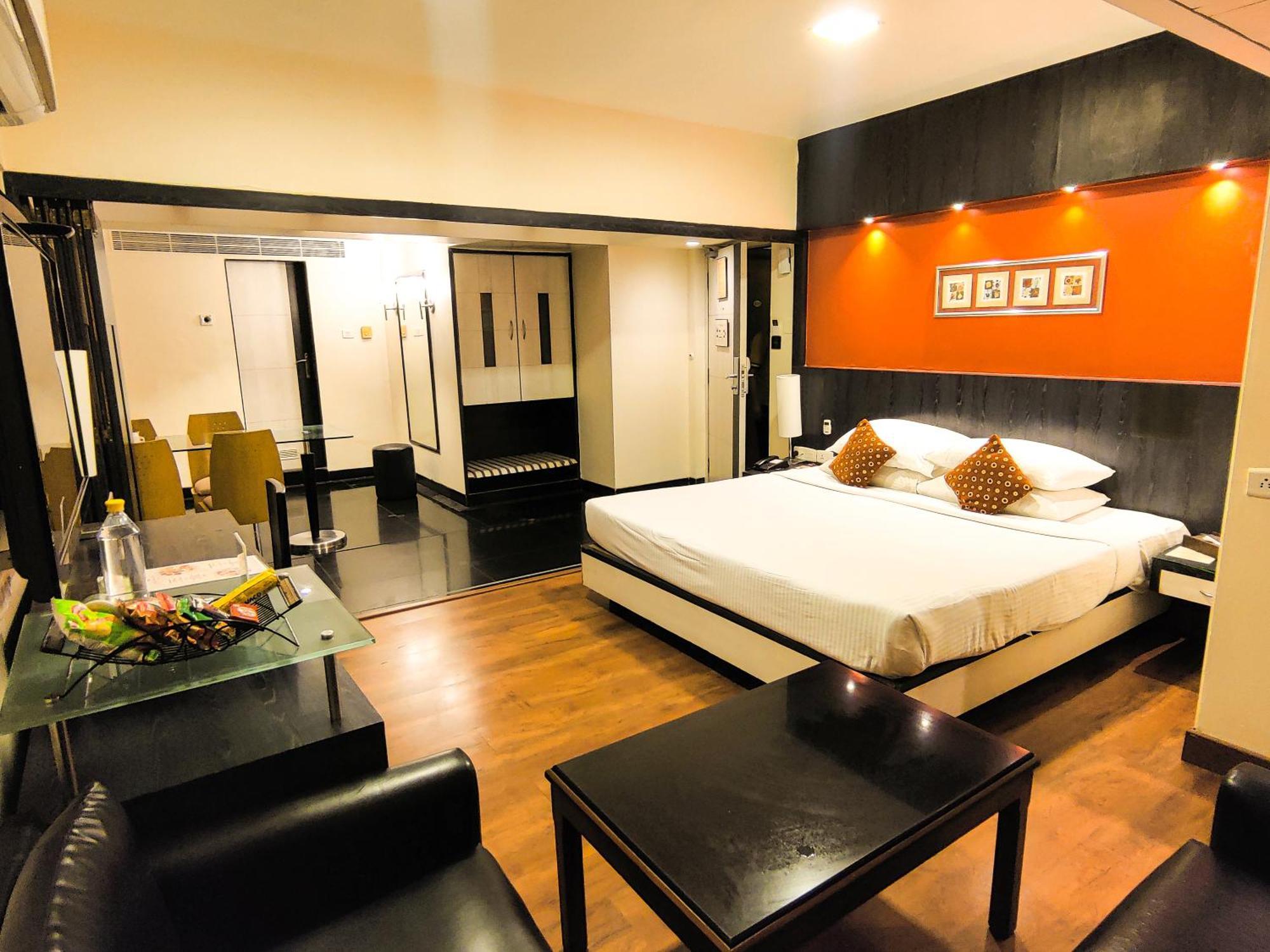 Ramee Guestline Hotel Khar Bombay Eksteriør billede