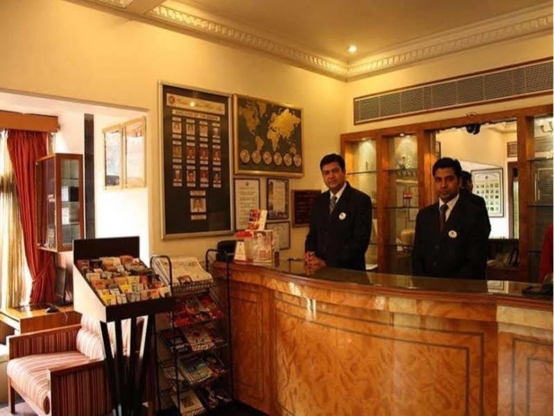 Ramee Guestline Hotel Khar Bombay Eksteriør billede